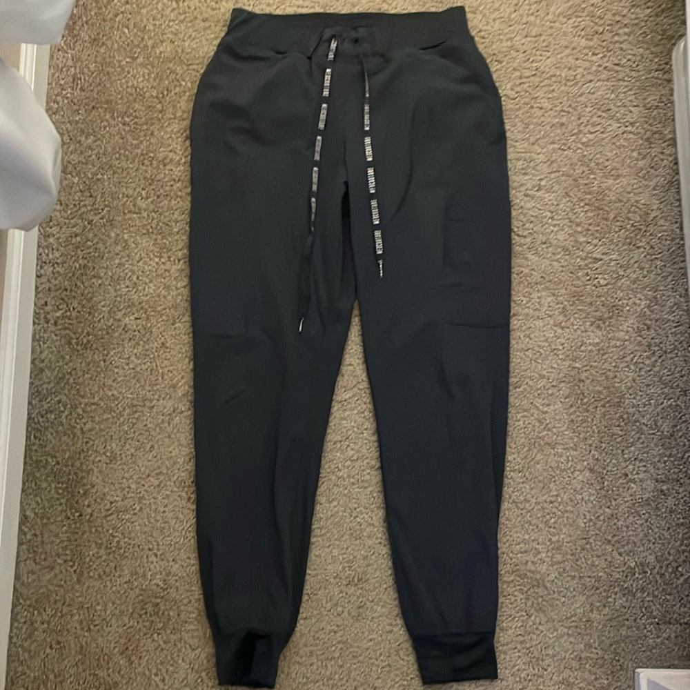 Medcouture scrub pants